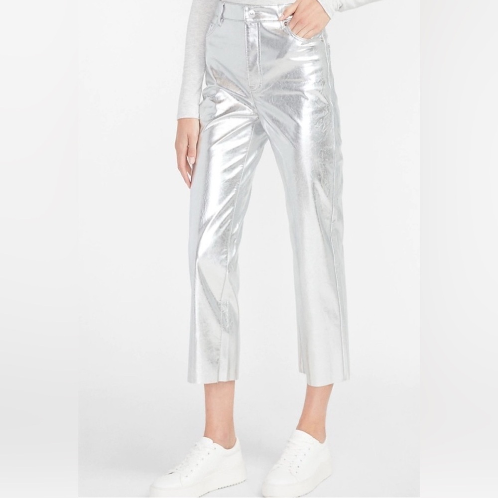 Express Super High Waisted Silver Faux Leather Cropped Straight Pant size 6